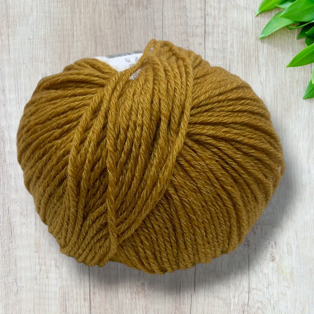 NEW Berroco Spree Yarn 56% Wool 44% Cotton 50g 142yds Color Gold #94115 1 Skein